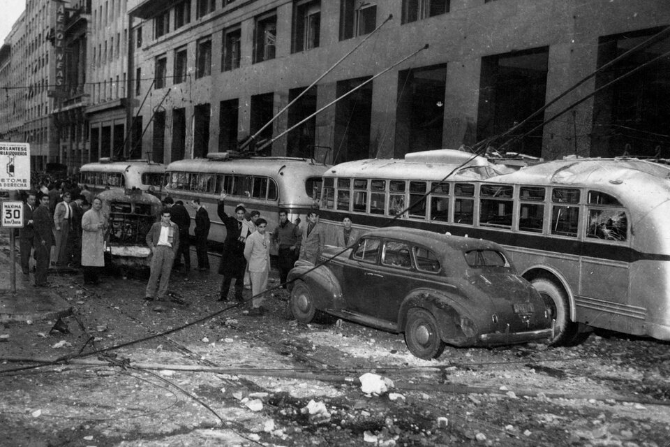 bombardeo a la Plaza de Mayo del 16 de junio de 1955